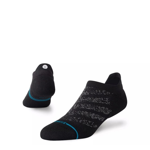 2 Pair Stance Performance FreshTek Infiknit Socks Run Light Tab Size SMALL NWT - Picture 3 of 5